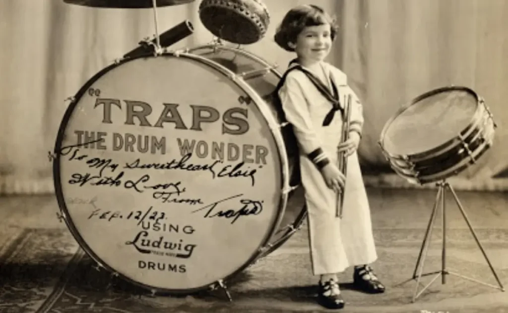 Buddy Rich de niño con tambores